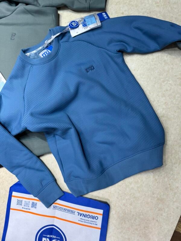 Drj Denim Exclusive Fur Sweat T-Shirt: Stylish Comfort for Every Occasion